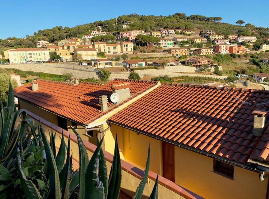 Capoliveri Appartamento Panoramico Con Terrazzo 외부 사진